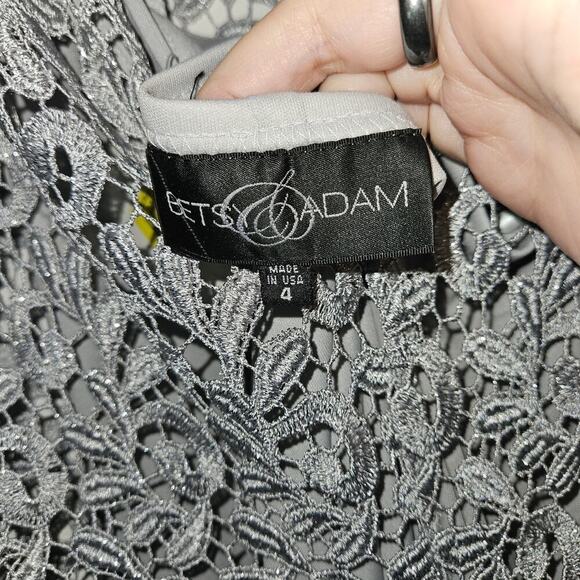 NWT Betsy & Adam Cocktail Dress Womens Sz 4 Small Gray Lace Silver Back Keyhole - Picture 8 of 10